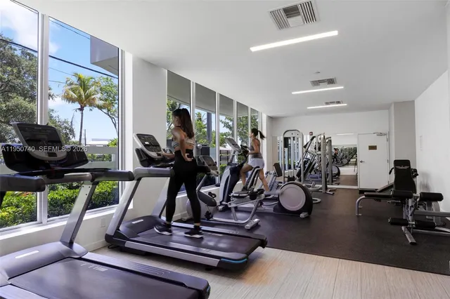 $2,950 | Arch Creek Highlands, North Miami Beach, FL 33181