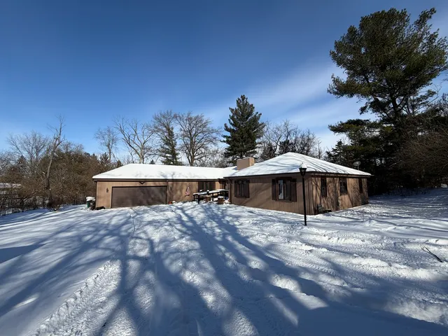 $289,900 | 1756 West Ravina Park Road, Decatur, IL 62526