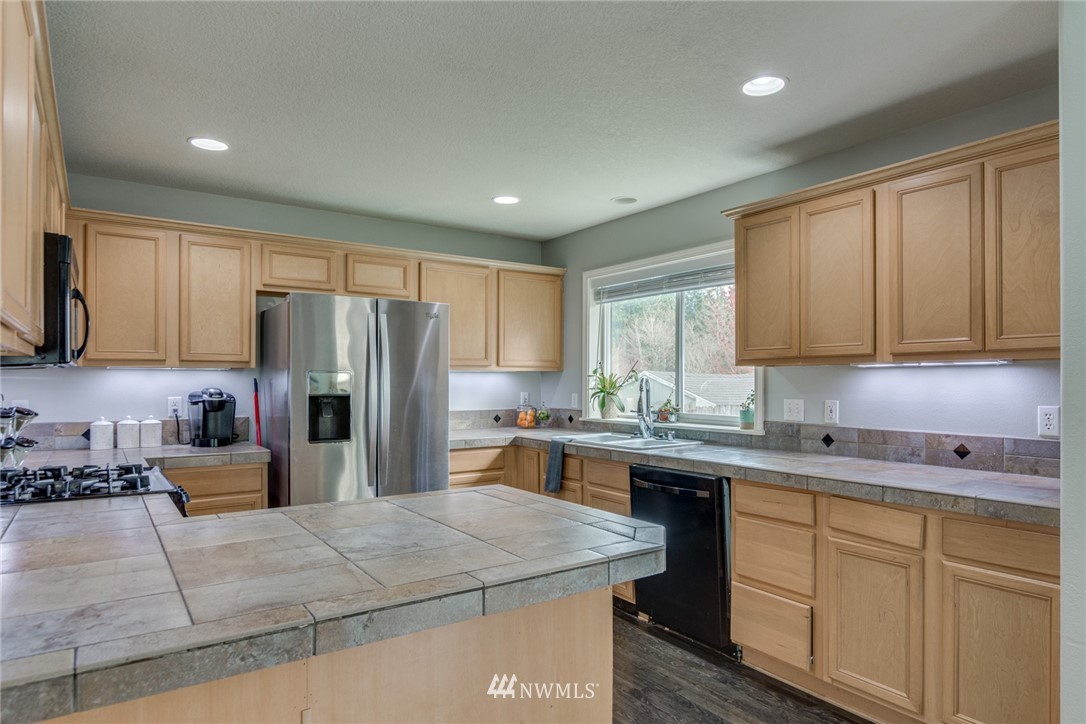 16701 Northeast 14th Avenue Ridgefield, WA 98642 - Photo 3 of 21