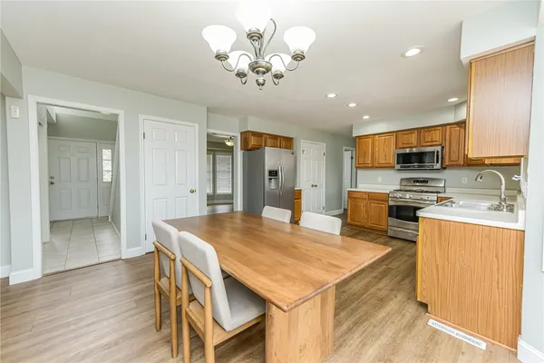 $299,000 | 279 MacIntosh Drive, Greece, NY 14626