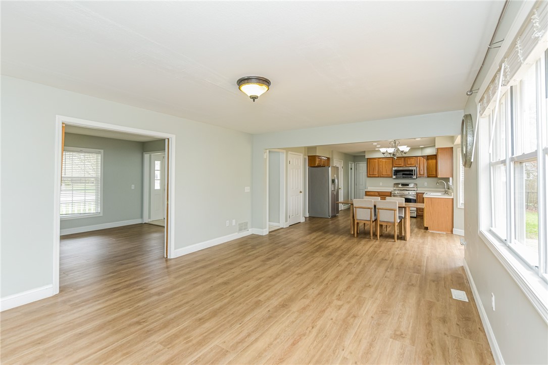 279 MacIntosh Drive Greece, NY 14626 - Photo 14 of 36