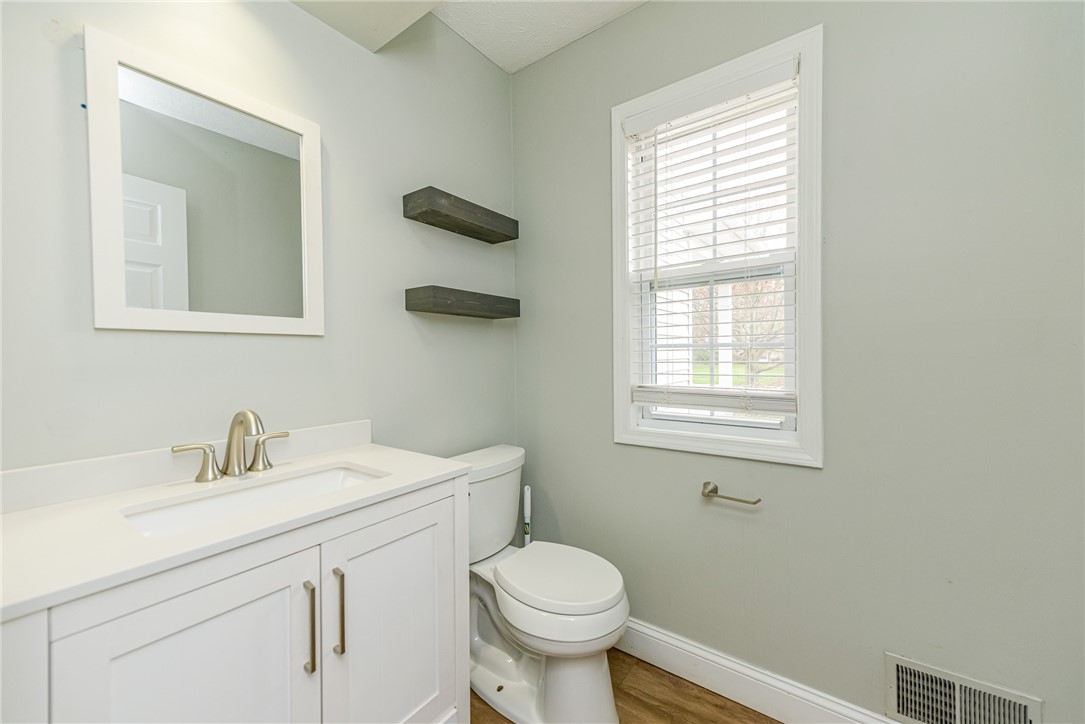 279 MacIntosh Drive Greece, NY 14626 - Photo 19 of 36
