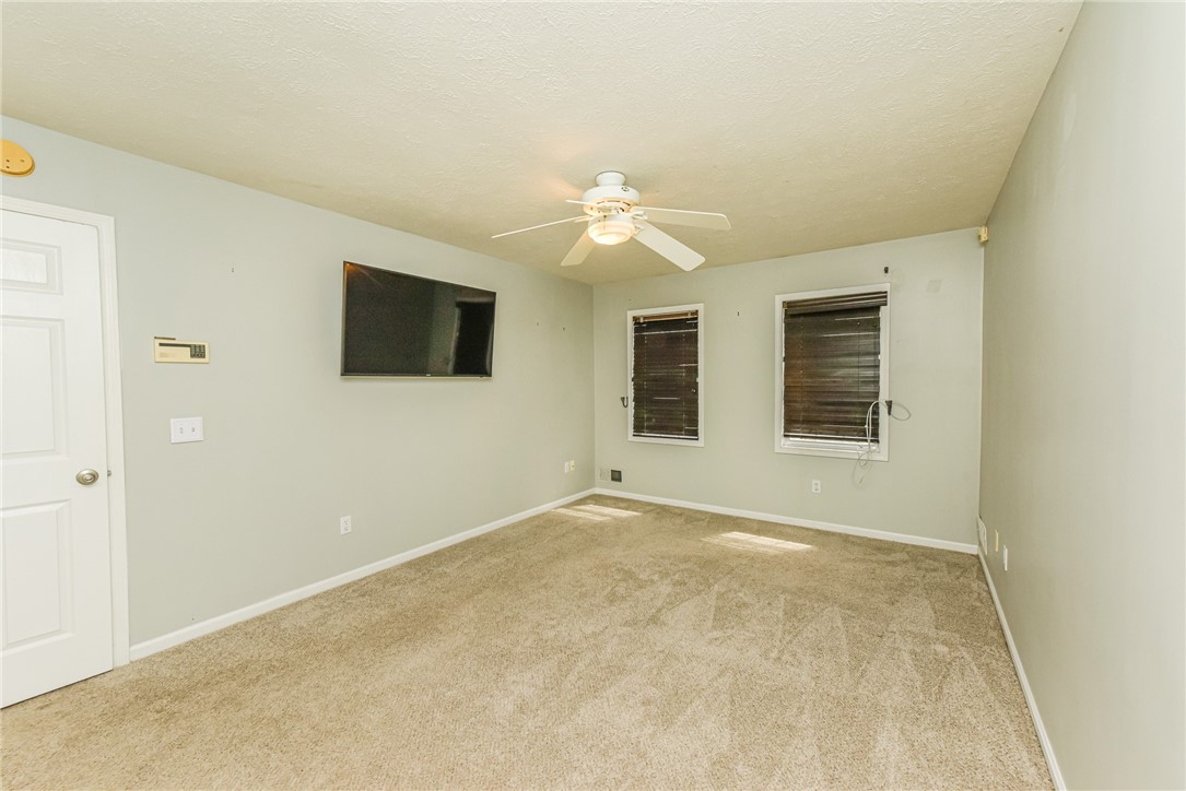 279 MacIntosh Drive Greece, NY 14626 - Photo 21 of 36