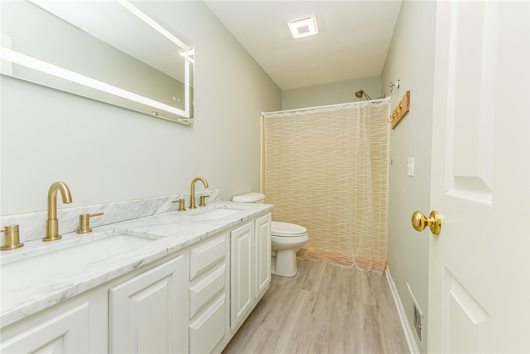 279 MacIntosh Drive Greece, NY 14626 - Photo 23 of 36