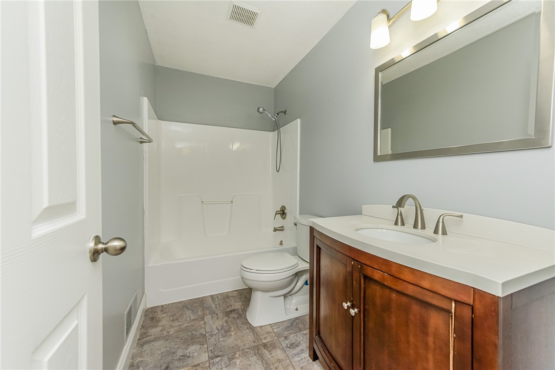 279 MacIntosh Drive Greece, NY 14626 - Photo 26 of 36