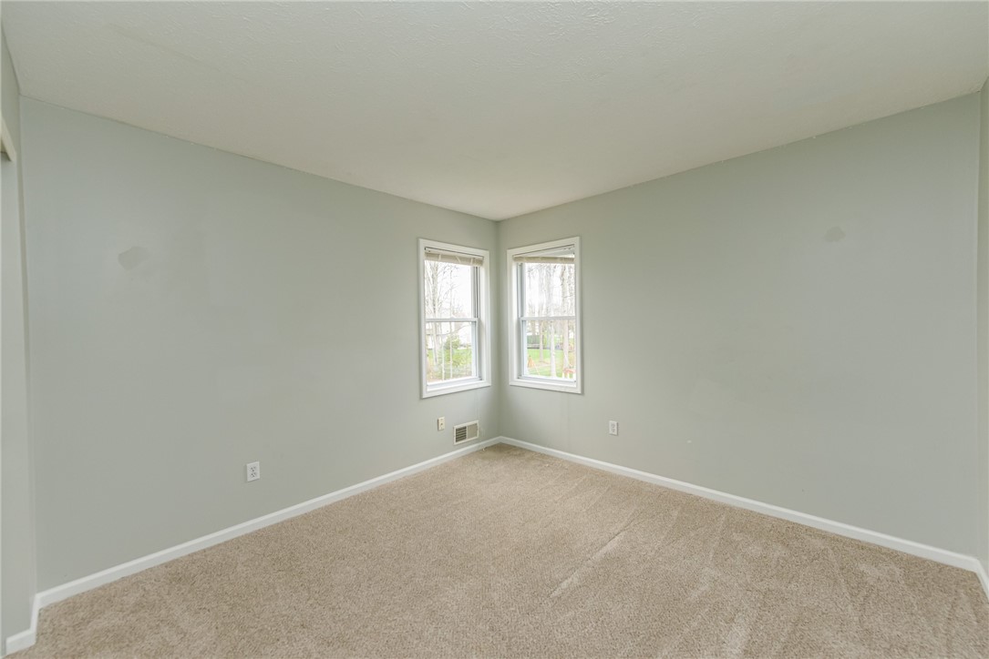 279 MacIntosh Drive Greece, NY 14626 - Photo 31 of 36