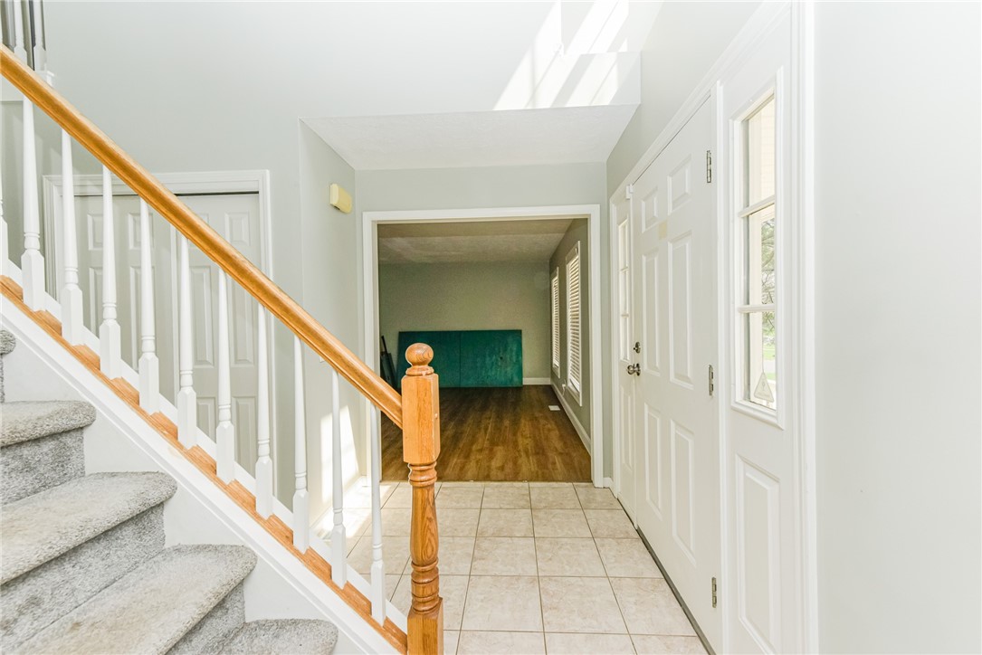 279 MacIntosh Drive Greece, NY 14626 - Photo 7 of 36