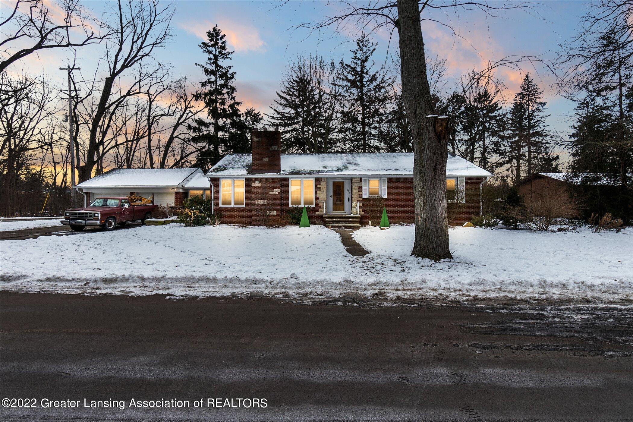 103 Oxford Road East Lansing, MI 48823 - Photo 1 of 36 01-103-Oxford-Rd-WindowStill-Real-Estate