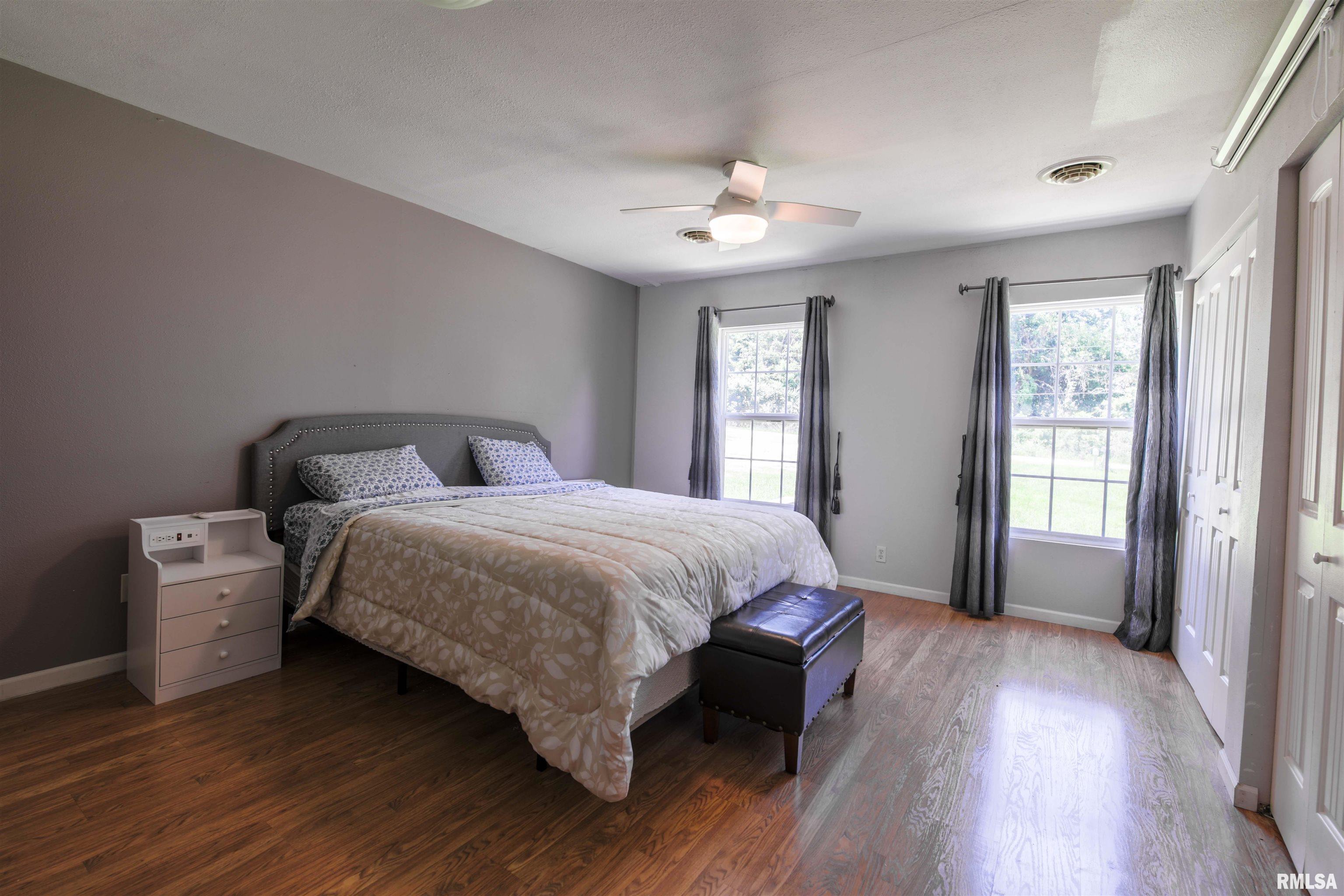 1562 Spring Bay Road East Peoria, IL 61611 - Photo 31 of 52