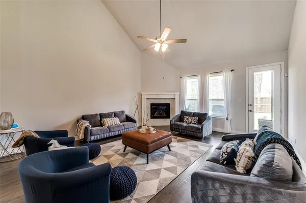 $3,495 | 333 Foxthorne Way, Little Elm, TX 75068