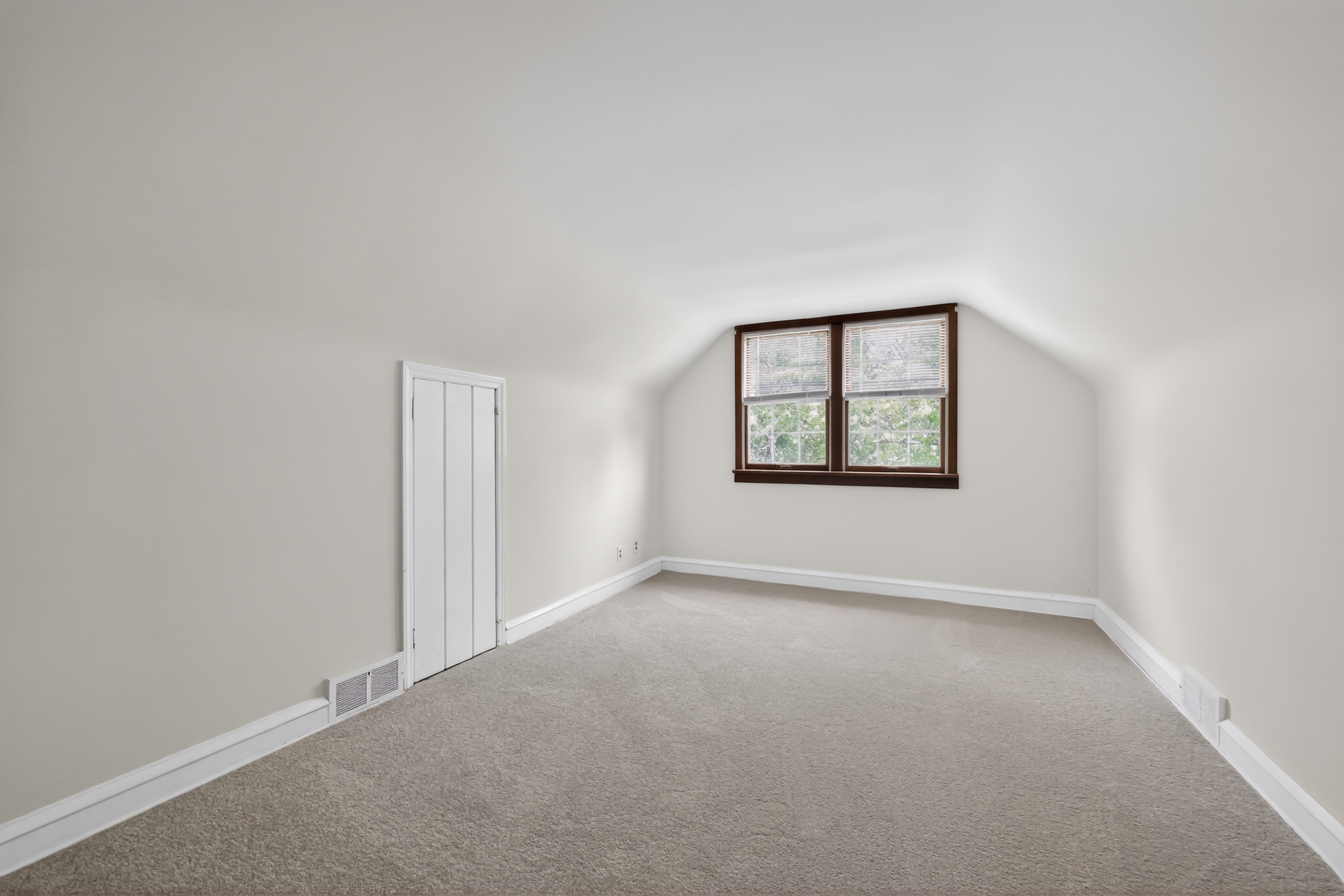 36 Decatur Road Havertown, PA 19083 - Photo 28 of 35 2nd Bedroom
