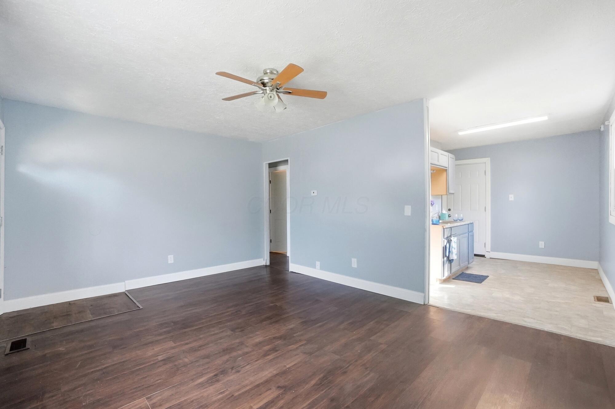 1104 Russell Avenue Springfield, OH 45506 - Photo 7 of 24