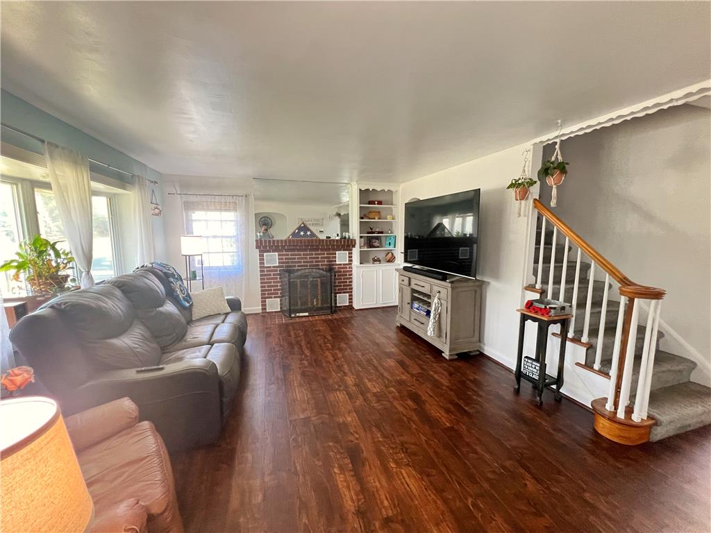1345 Macada Road Bethlehem, PA 18017 - Photo 2 of 24