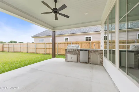 $499,999 | 223 Trail Pointe Drive, Scott, LA 70583