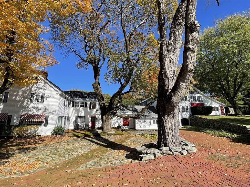 192 West Main Street Westborough, MA 01581 - Photo 3 of 42