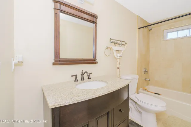 $1,149,000 | 5463-5465 Arthur Kill Road | Tottenville