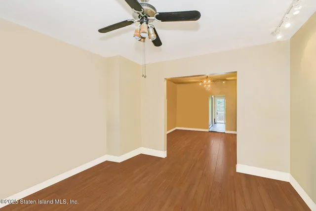 $1,149,000 | 5463-5465 Arthur Kill Road | Tottenville