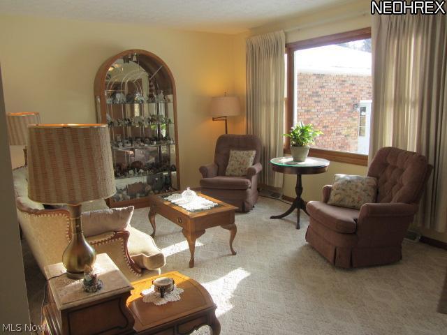 5204 Rootstown Road Ravenna, OH 44266 - Photo 11 of 20 The living room has lots of room too!