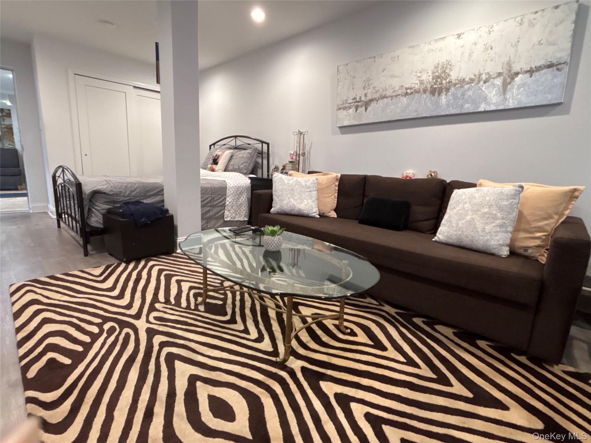 30 Barstow Road, Unit LL4 Great Neck, NY 11021 - Photo 8 of 12