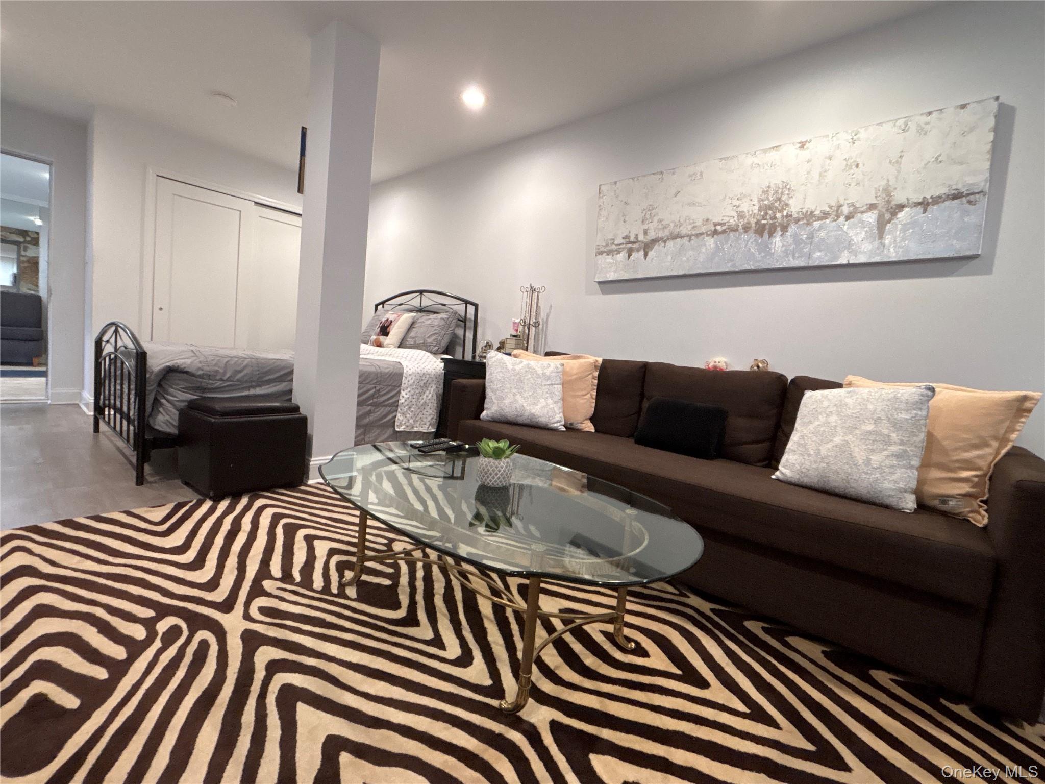 30 Barstow Road, Unit LL4 Great Neck, NY 11021 - Photo 9 of 12