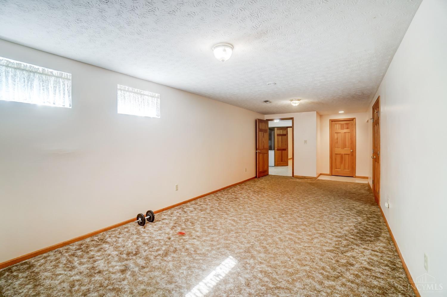 7208 Wesselman Road Cleves, OH 45002 - Photo 33 of 48