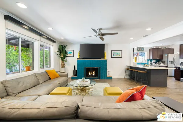 $5,990 | 1861 South Palm Canyon Drive, Palm Springs, CA 92264