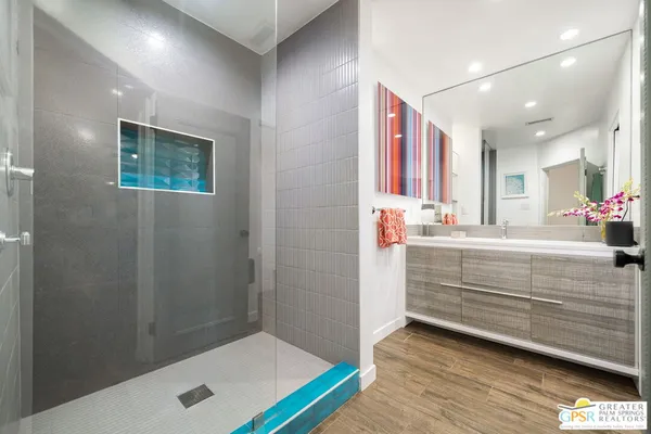 $5,990 | 1861 South Palm Canyon Drive, Palm Springs, CA 92264
