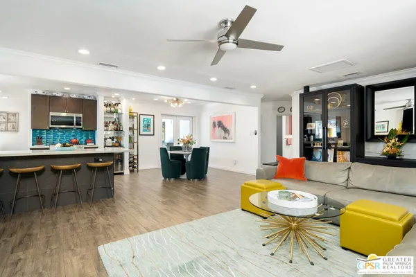 $5,990 | 1861 South Palm Canyon Drive, Palm Springs, CA 92264