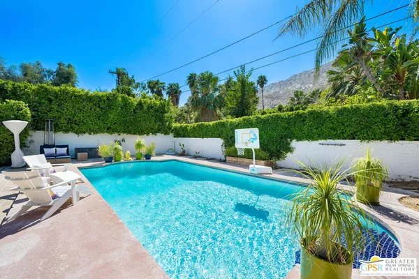 $5,990 | 1861 South Palm Canyon Drive, Palm Springs, CA 92264