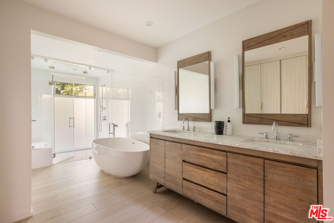 279 Mabery Road Santa Monica, CA 90402 - Photo 17 of 36