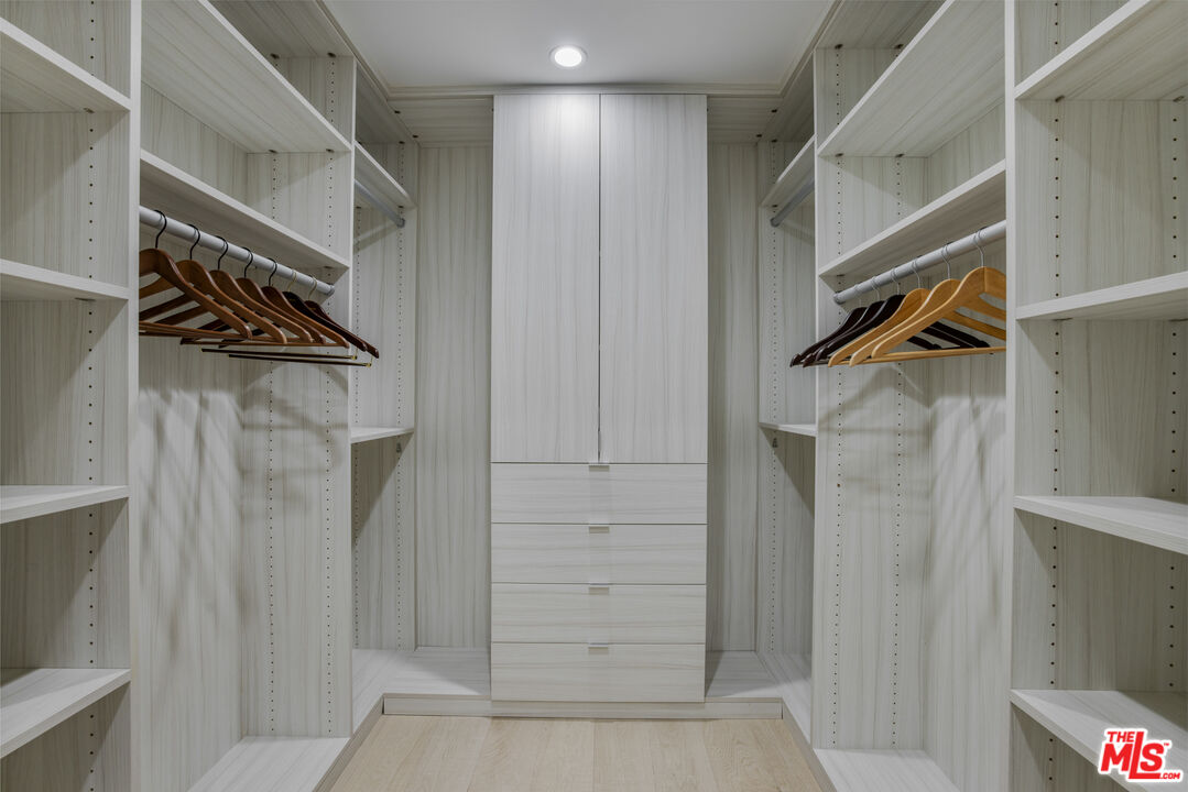 279 Mabery Road Santa Monica, CA 90402 - Photo 22 of 36