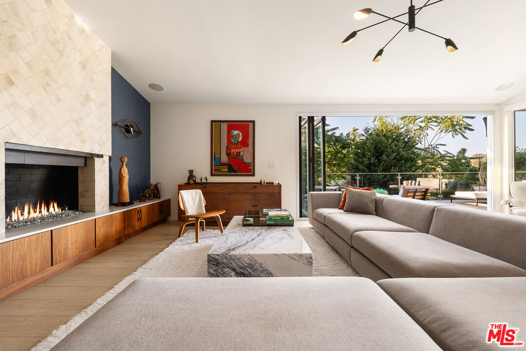 279 Mabery Road Santa Monica, CA 90402 - Photo 7 of 36