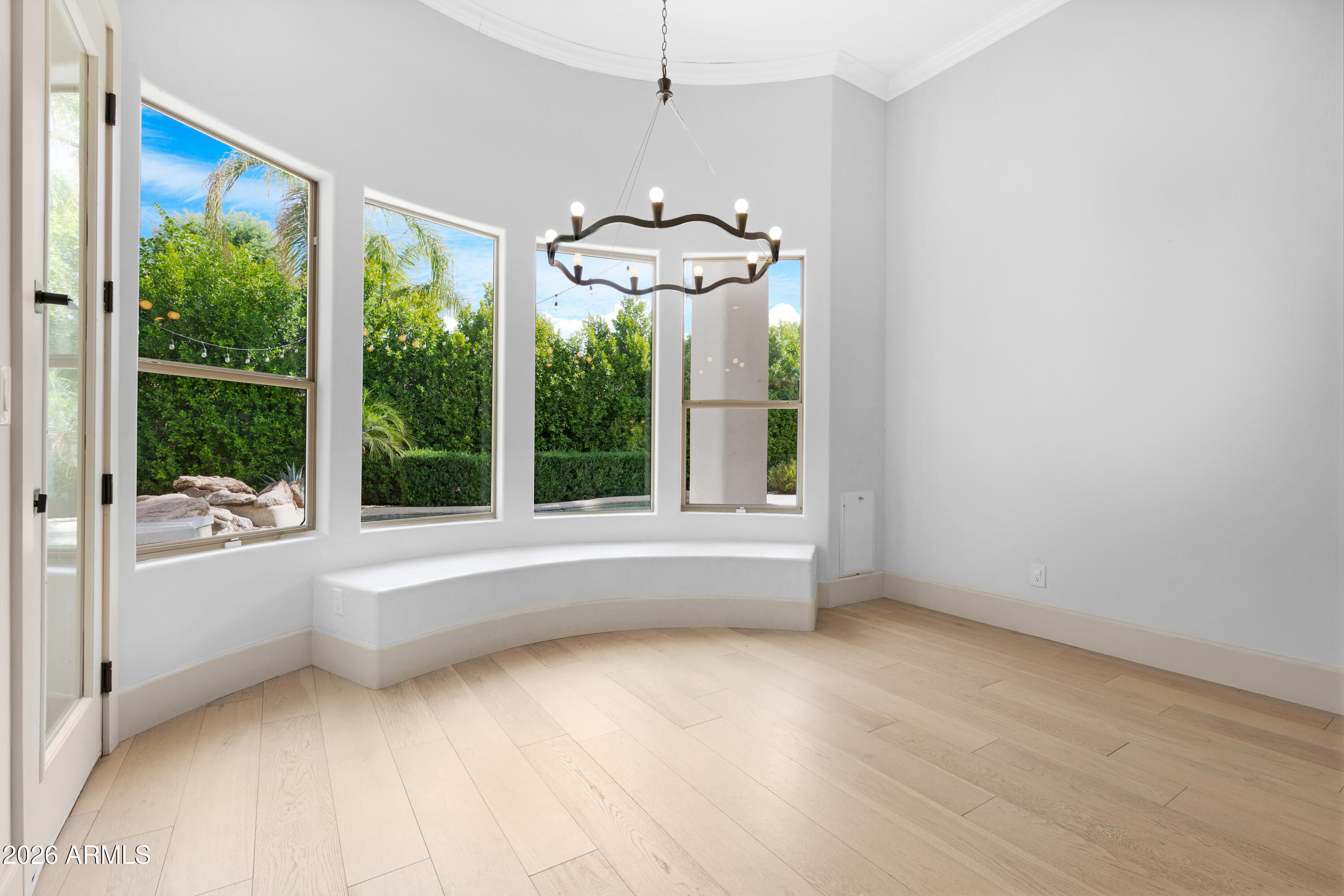 9470 East Bloomfield Road Scottsdale, AZ 85260 - Photo 13 of 49 Breakfast Nook 2