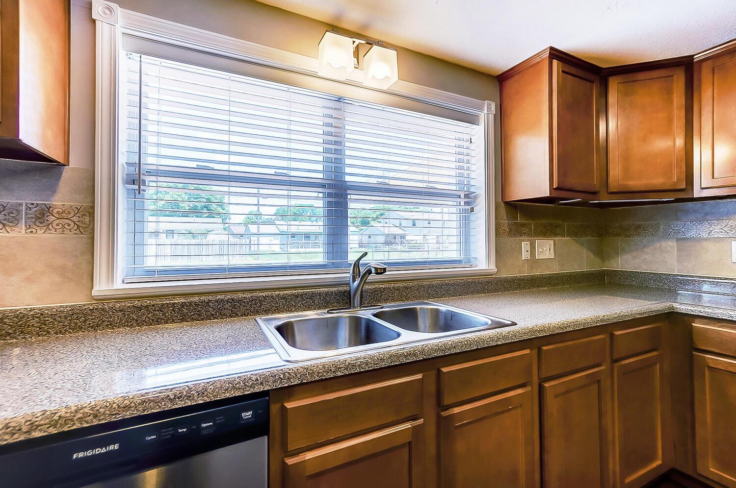756 Granville Road Newark, OH 43055 - Photo 17 of 48 50037756-017_web