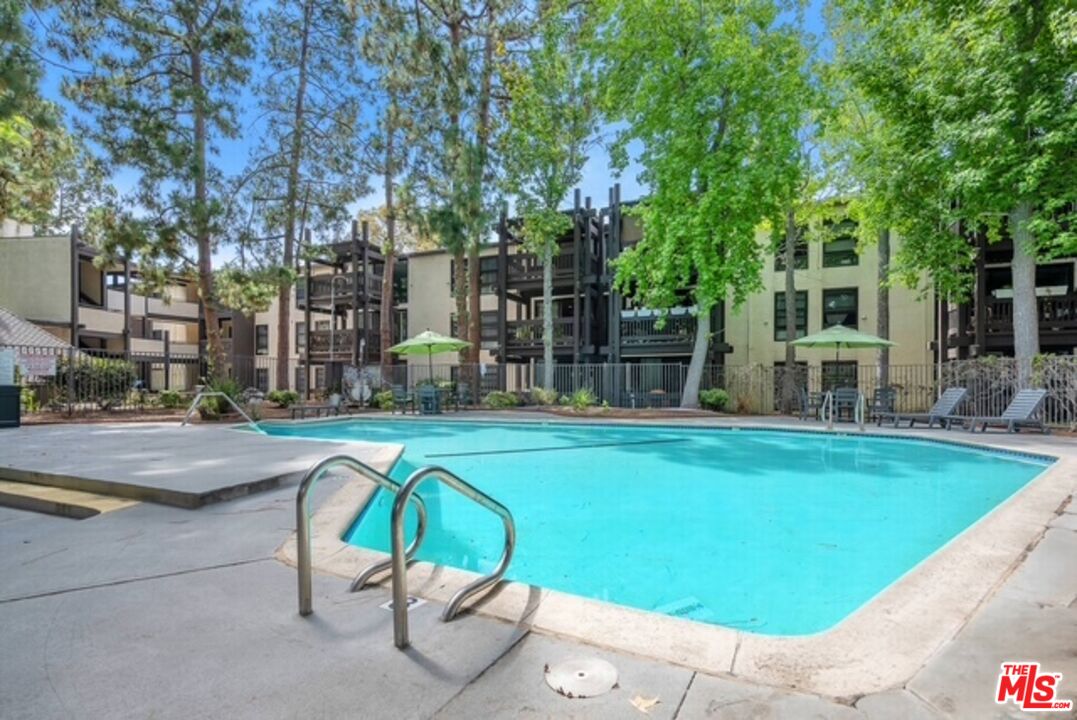 7740 Redlands Street, Unit M3075 Playa del Rey, CA 90293 - Photo 5 of 13 Gallery Image 5