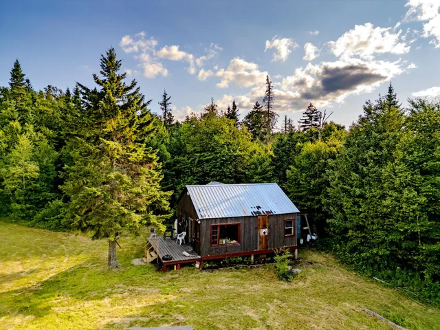 $139,000 | 283 Ole Ray Road, Walden, VT 05843