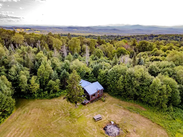 $139,000 | 283 Ole Ray Road, Walden, VT 05843