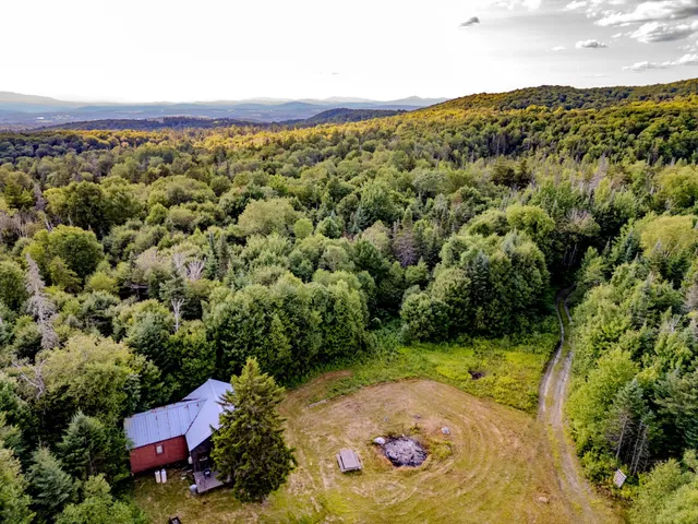 $139,000 | 283 Ole Ray Road, Walden, VT 05843