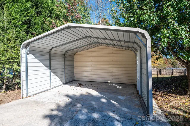 $195,500 | 4086 Beckys Drive, Lenoir, NC 28645