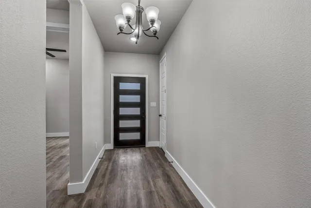 $1,995 | 22010 Redbird Drive, Lago Vista, TX 78645