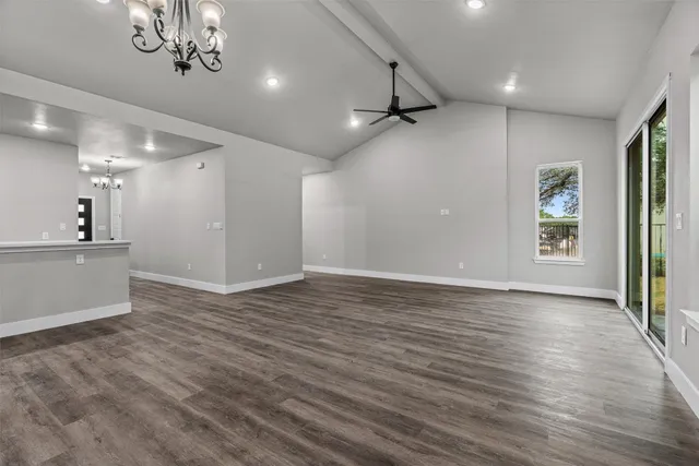 $1,995 | 22010 Redbird Drive, Lago Vista, TX 78645