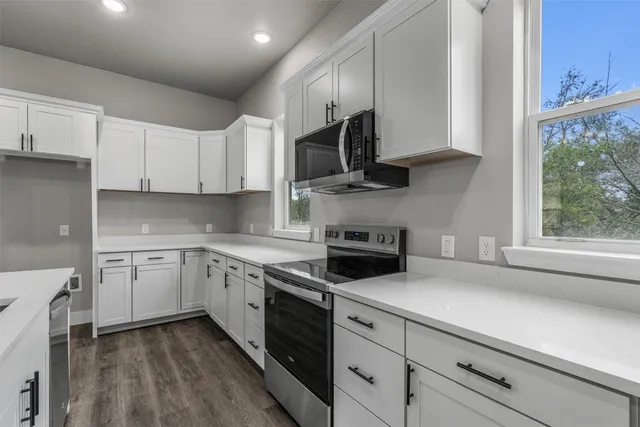 $1,995 | 22010 Redbird Drive, Lago Vista, TX 78645