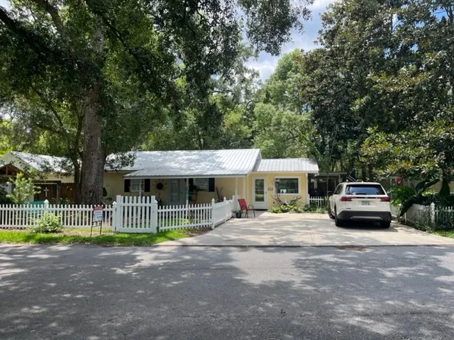 $595,000 | 123 Redfern Drive, St. Simons Island, GA 31522