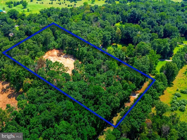 $149,900 | 15 Mont View Lane, Luray, VA 22835