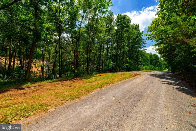 $149,900 | 15 Mont View Lane, Luray, VA 22835