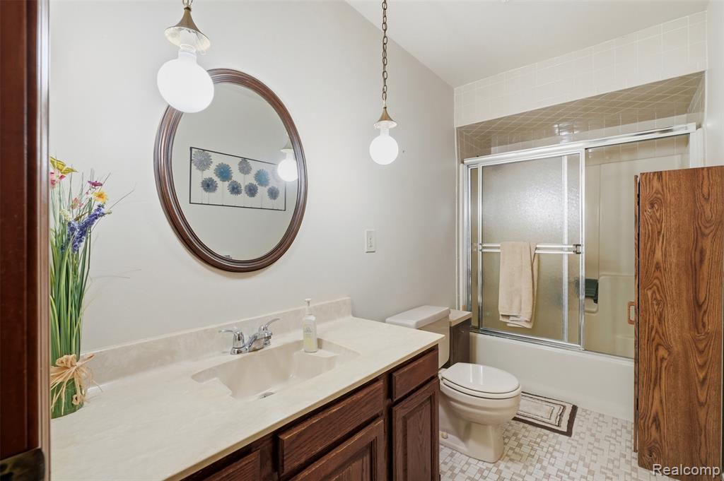11034 East Grand River Road Brighton, MI 48116 - Photo 40 of 60