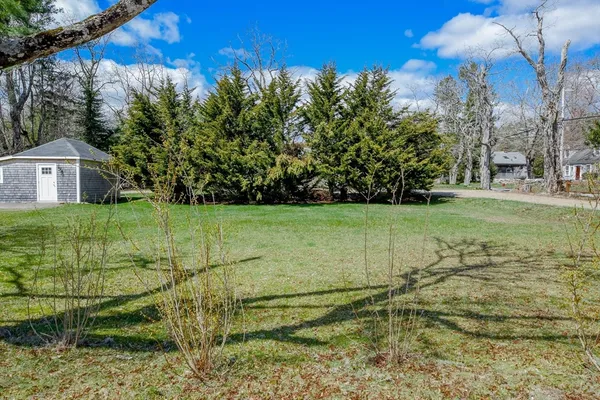 $399,900 | 586 B Front Street, Marion, MA 02738