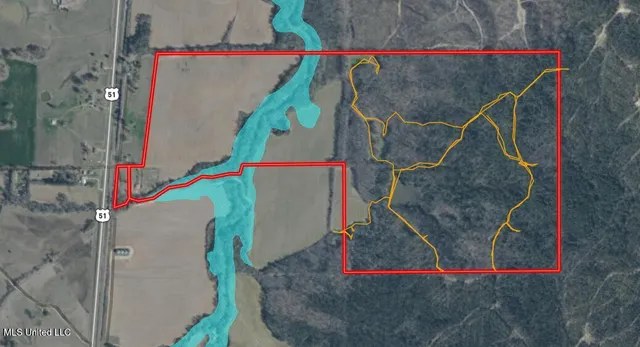 $725,000 | 51 U Highway South, Duck Hill, MS 38925