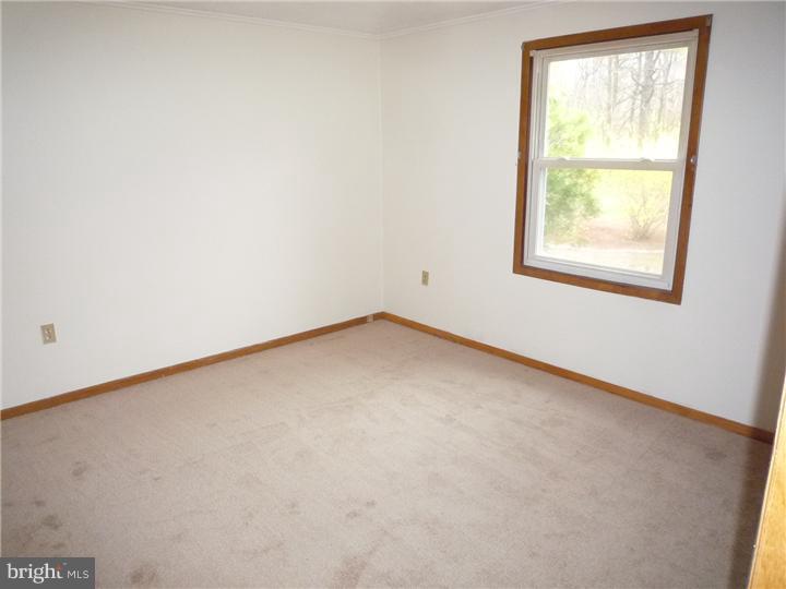 121 Braddock Avenue Hammonton, NJ 08037 - Photo 7 of 10