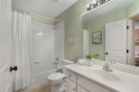 $279,000 | 725 West Jefferson Street, Gardner, KS 66030